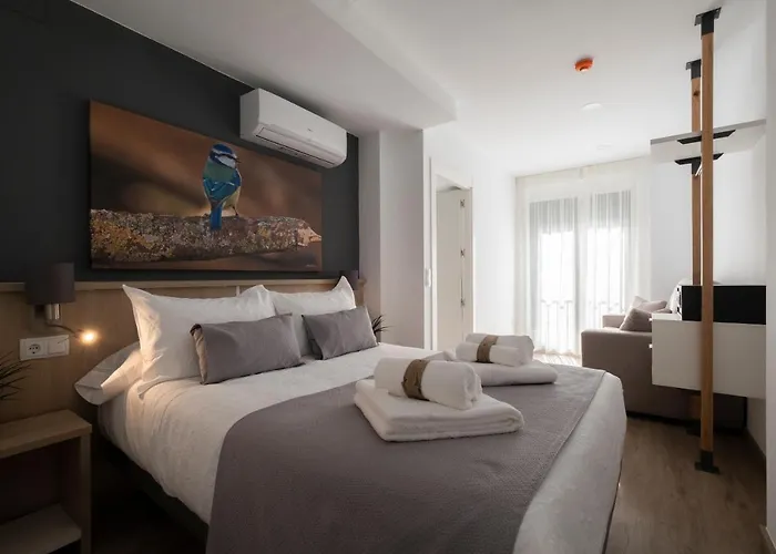 Luxor Torre Del Clavero * Саламанка